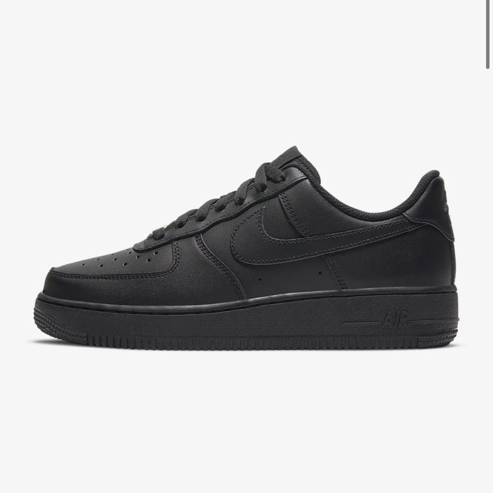 Black Air Force 1s